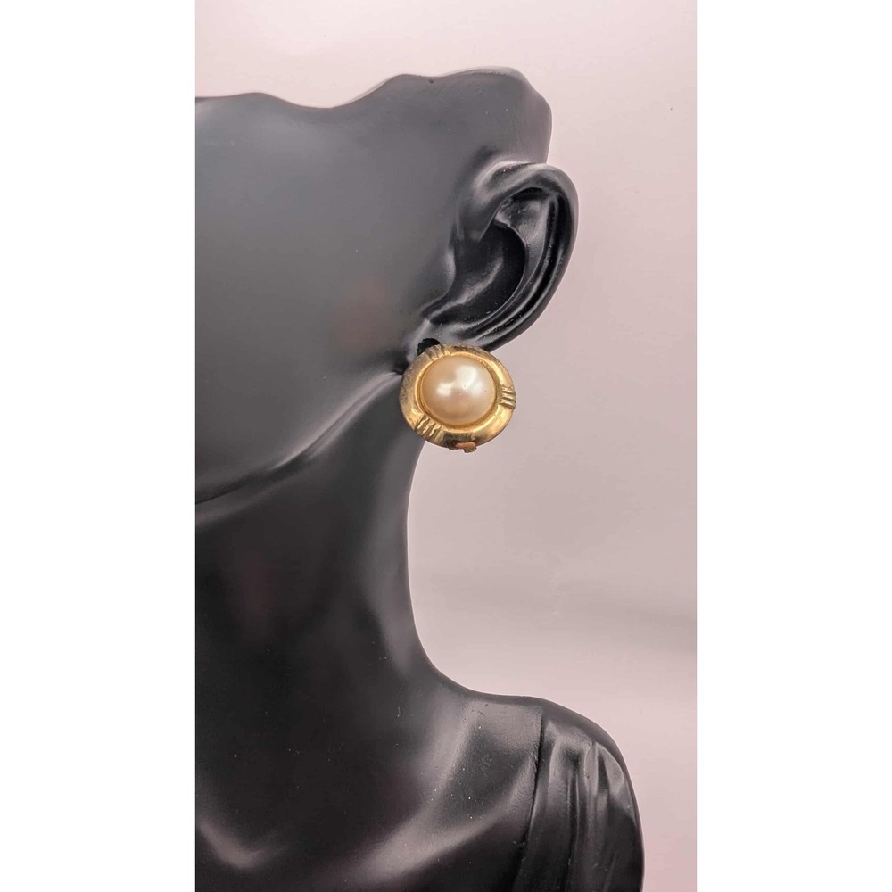 vintage gold toned faux pearl clip-on earrings